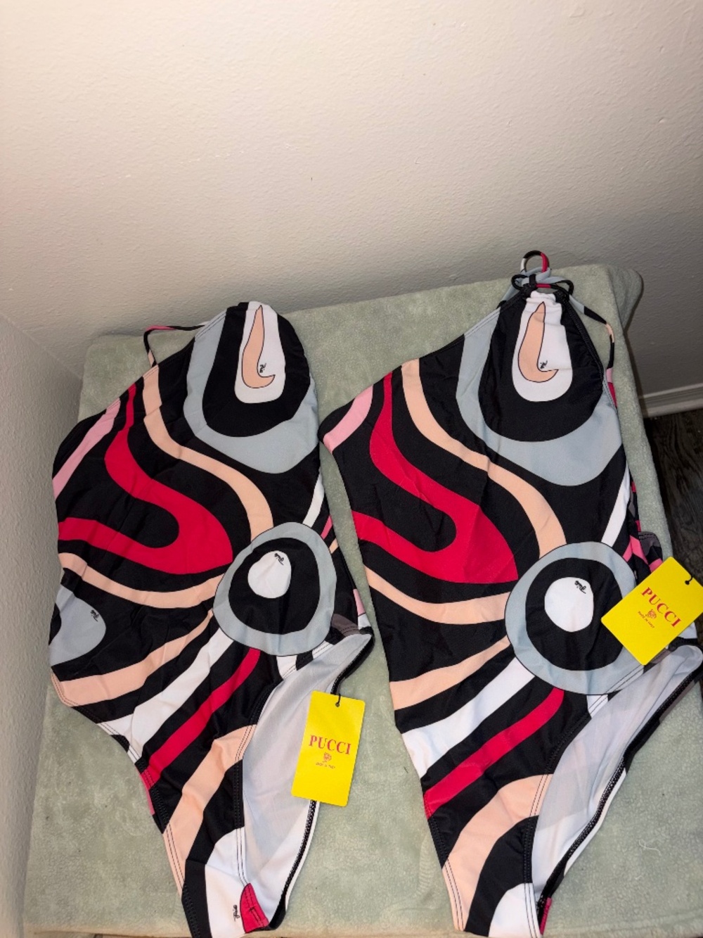 One piece swim suit